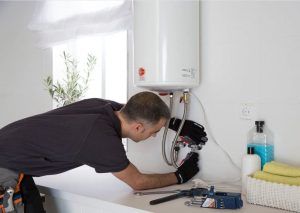 Qué tipos de termos eléctricos existen