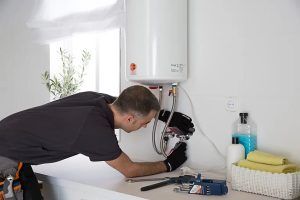 Qué puedo hacer si mi termo eléctrico no calienta el agua (1)
